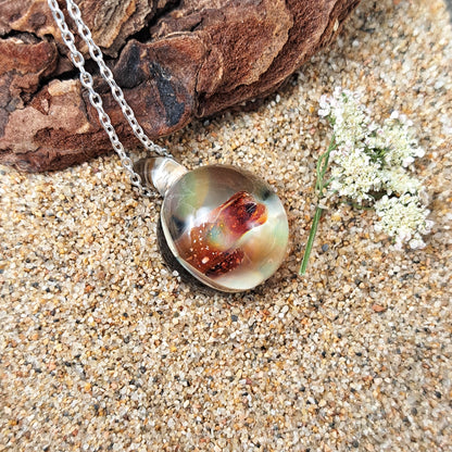 Pendentif Univers "Rose" en verre soufflé